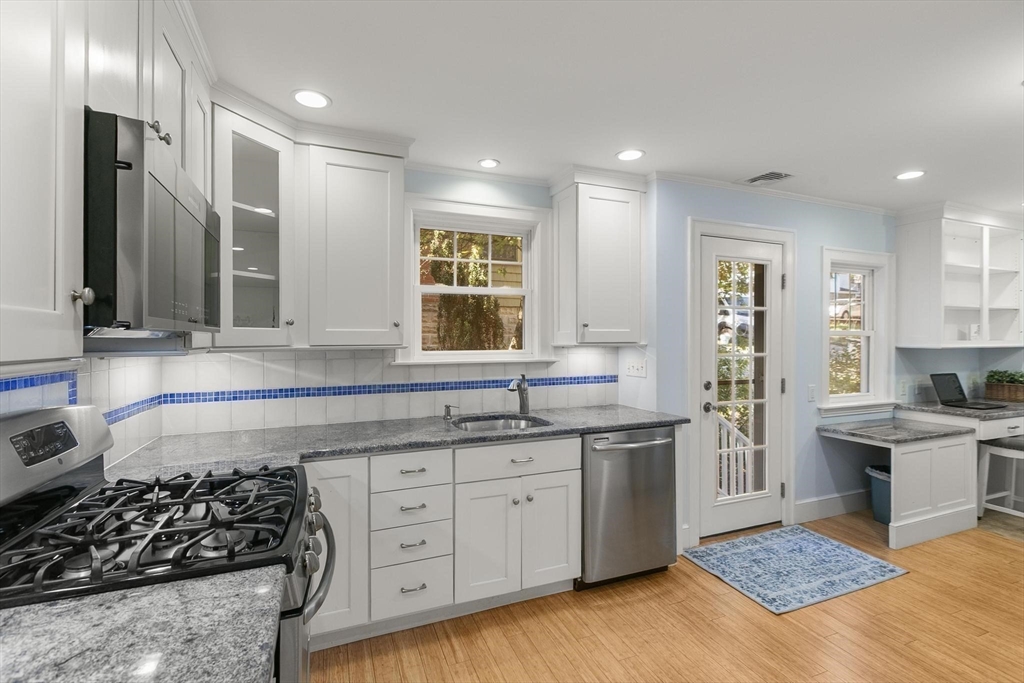 84 School Street Arlington, MA 02476 - Photo 7 of 29