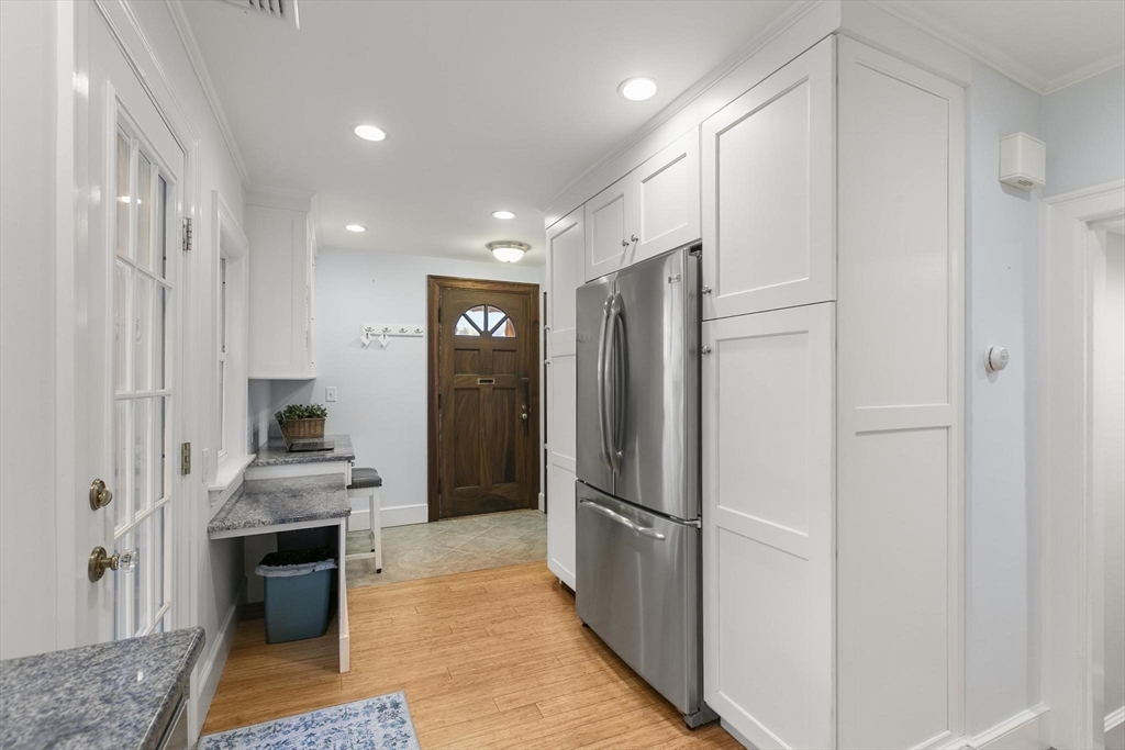 84 School Street Arlington, MA 02476 - Photo 8 of 29