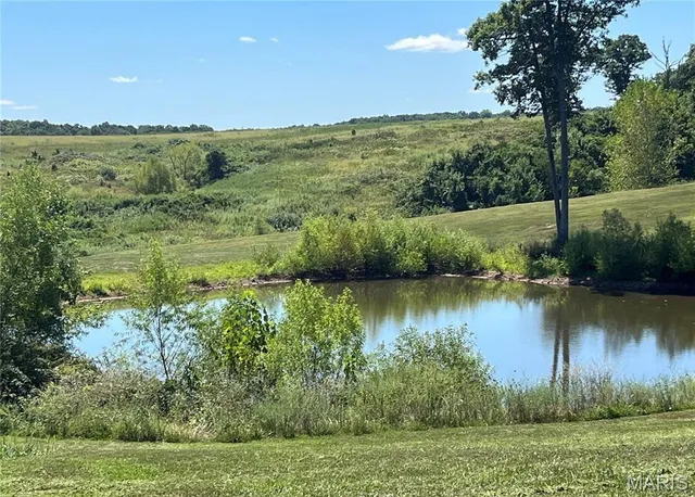 $154,900 | 10037 Gingham Drive, Richwoods, MO 63071