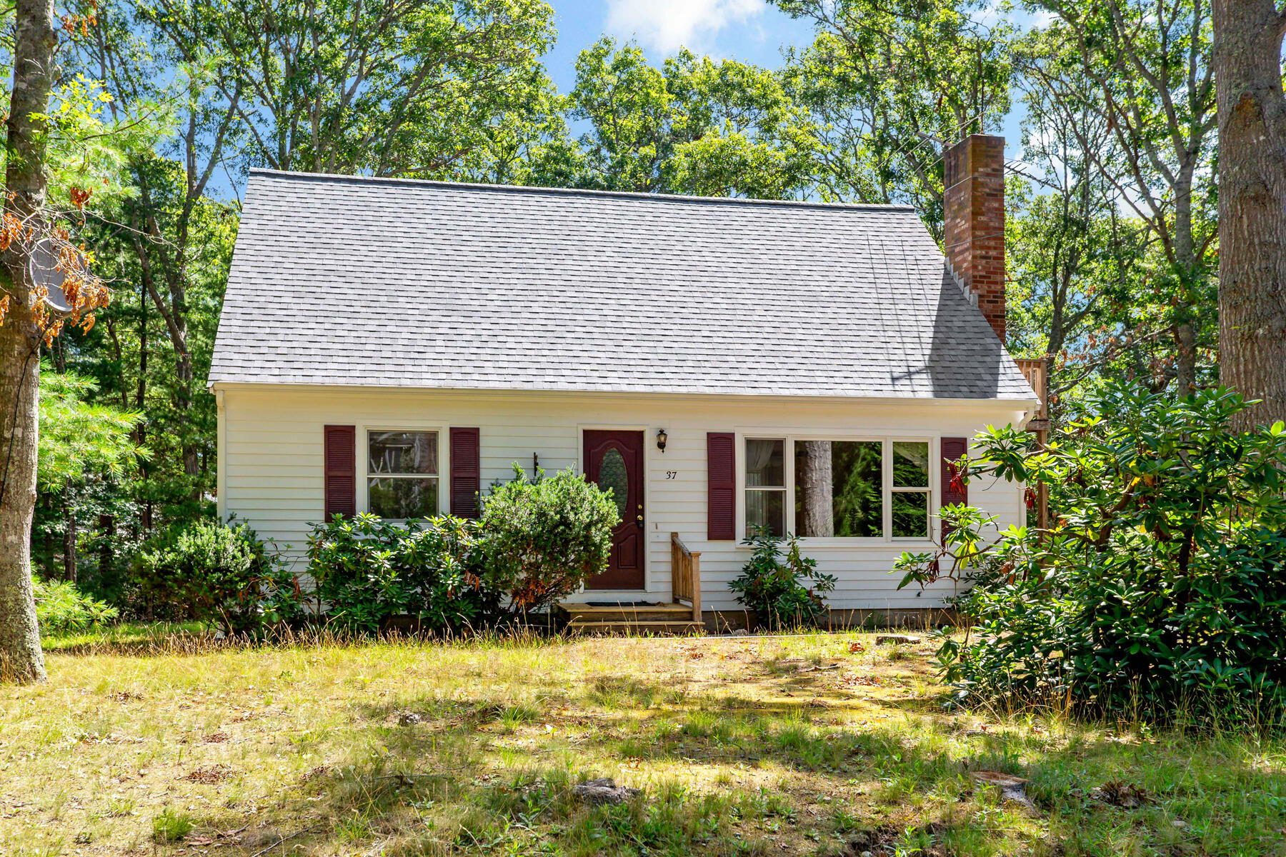 37 Redlands Road, Unit 37 Falmouth, MA 02536 - Photo 1 of 26 001_37Redlands_071326