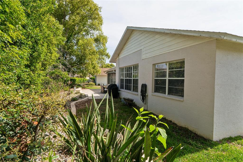 2047 Overbrook Lane Spring Hill, FL 34606 - Photo 51 of 94