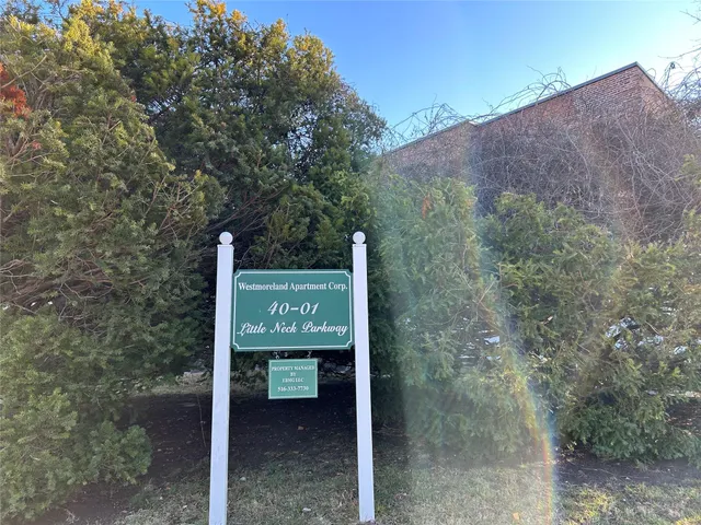 $249,000 | 4001 Little Neck Parkway, Unit 31B | Little Neck