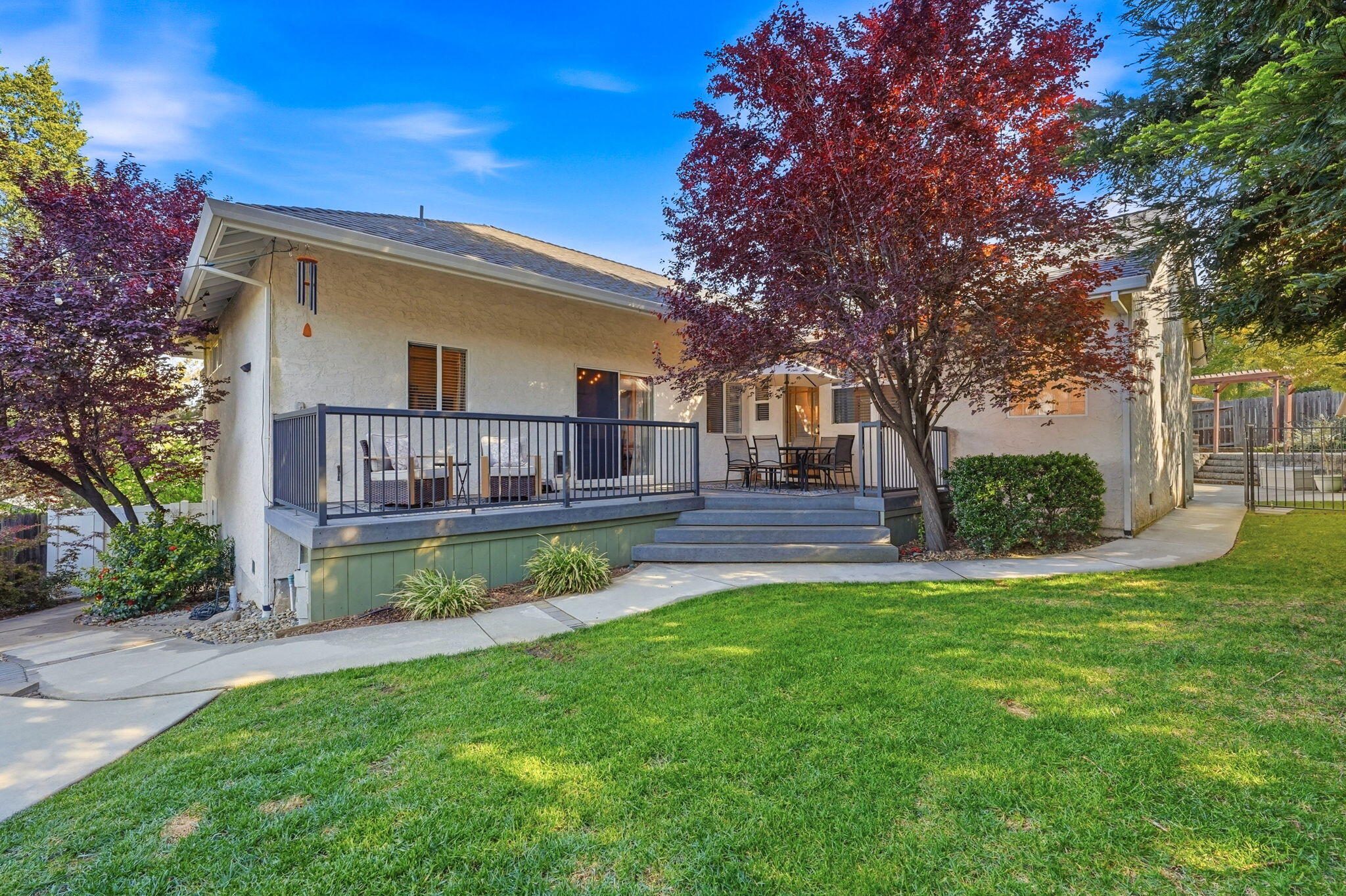 1030 Tulare Court Redding, CA 96003 - Photo 18 of 34 Covered Back Patio