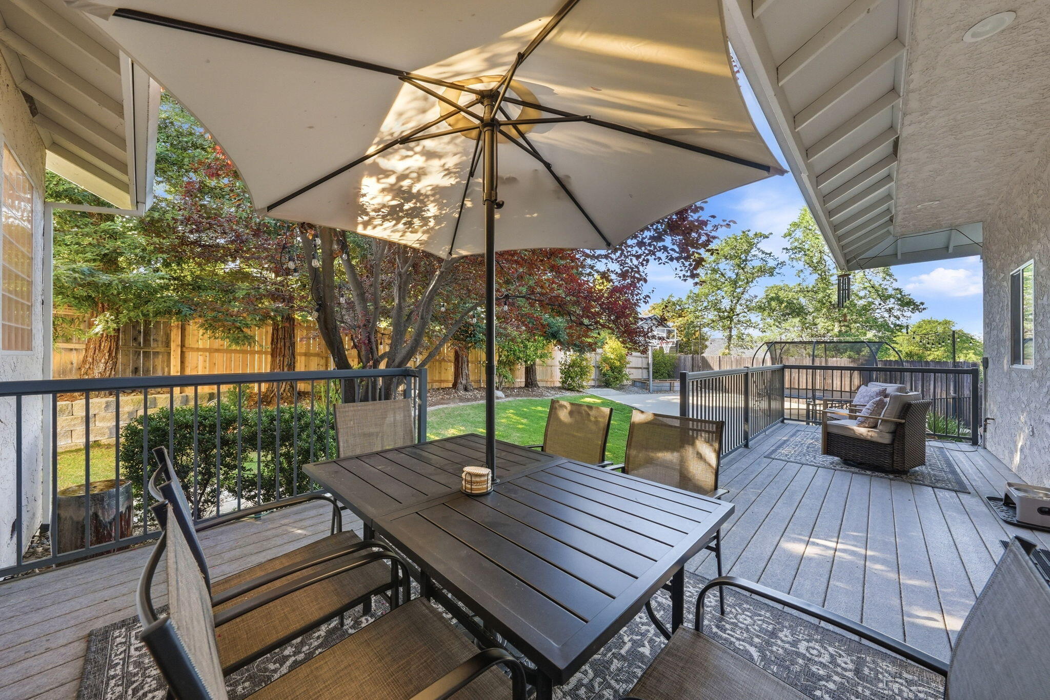 1030 Tulare Court Redding, CA 96003 - Photo 20 of 34 Covered Back Patio