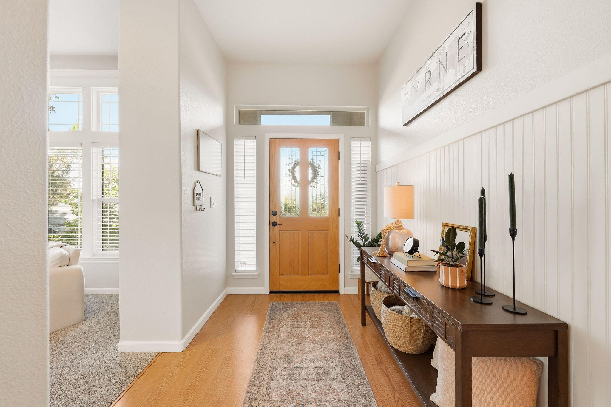 1030 Tulare Court Redding, CA 96003 - Photo 2 of 34 Interior entry