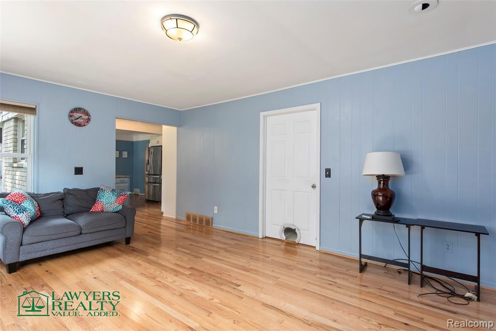 9180 Stone Road Pearl Beach, MI 48001 - Photo 18 of 47 Gallery Image 18