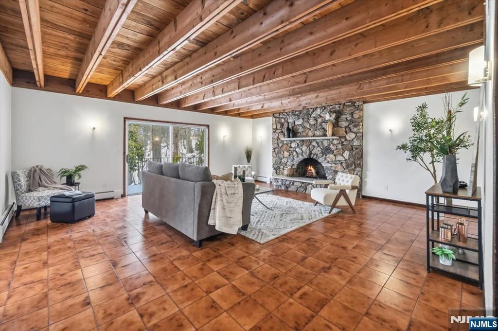 360 Valley View Avenue Paramus, NJ 07652 - Photo 14 of 43