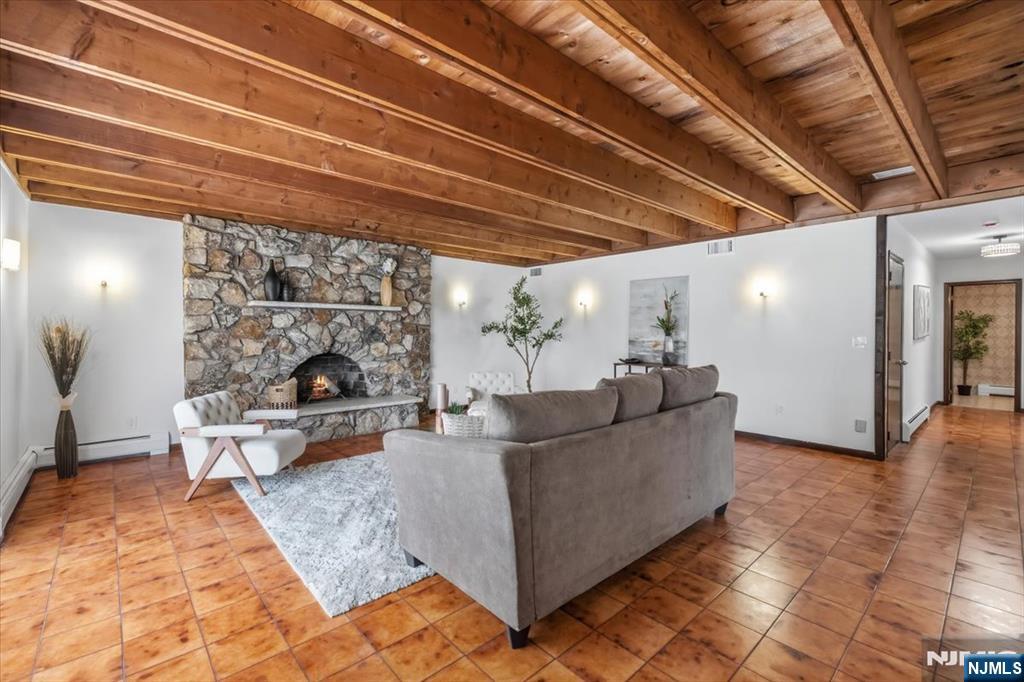 360 Valley View Avenue Paramus, NJ 07652 - Photo 15 of 43