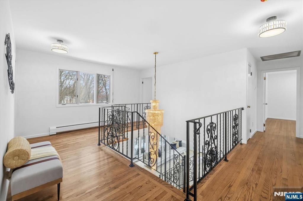 360 Valley View Avenue Paramus, NJ 07652 - Photo 16 of 43