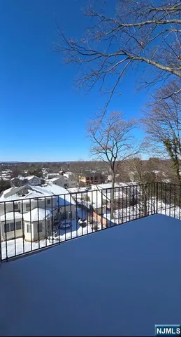 $1,449,000 | 360 Valley View Avenue, Paramus, NJ 07652