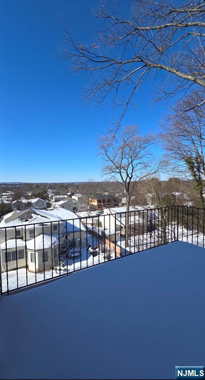 360 Valley View Avenue Paramus, NJ 07652 - Photo 41 of 43