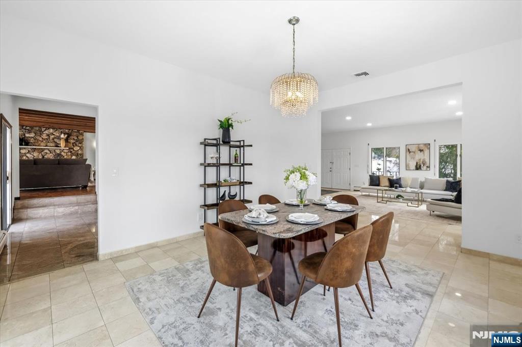 360 Valley View Avenue Paramus, NJ 07652 - Photo 7 of 43