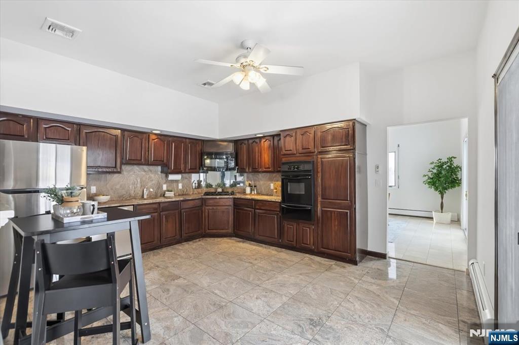 360 Valley View Avenue Paramus, NJ 07652 - Photo 10 of 43