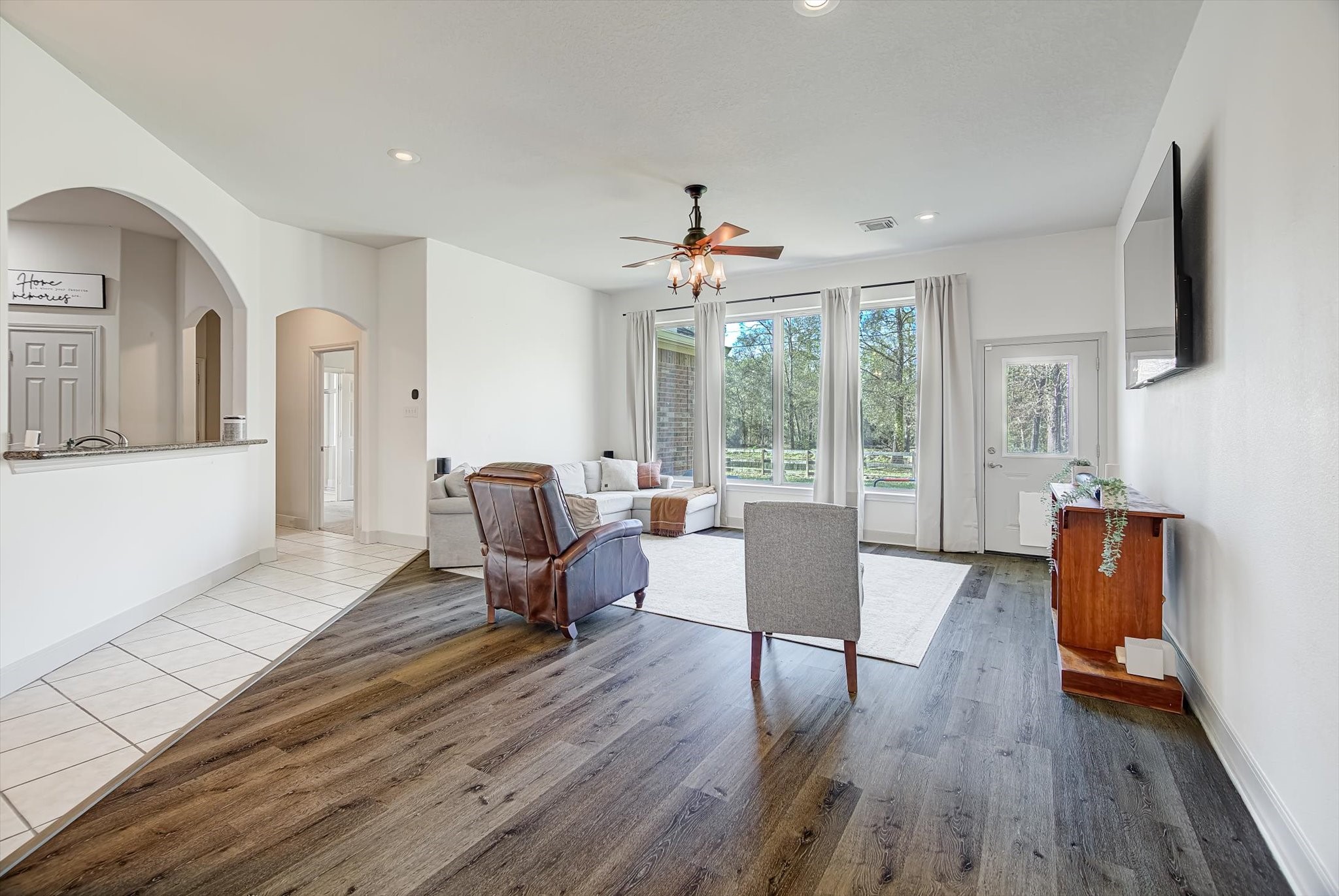 3850 Farm To Market 1010 Road Cleveland, TX 77327 - Photo 8 of 49 a living room with furniture and a window
