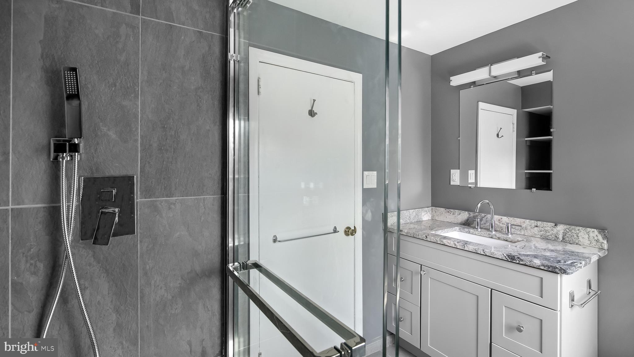 622 Greythorne Road Wynnewood, PA 19096 - Photo 22 of 36 Primary Attached Bathroom