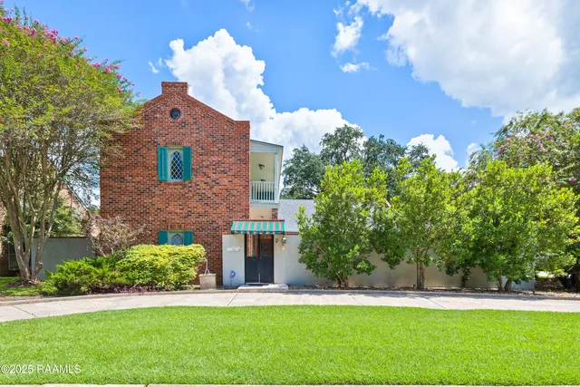 $546,000 | 2 La Rue Verger, New Iberia, LA 70563