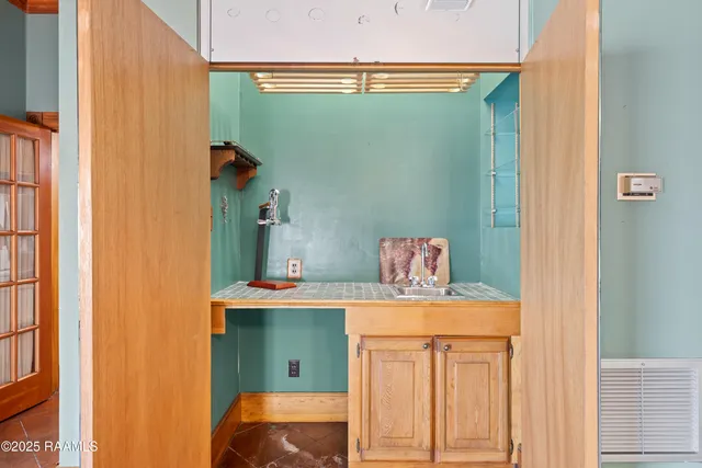 $546,000 | 2 La Rue Verger, New Iberia, LA 70563