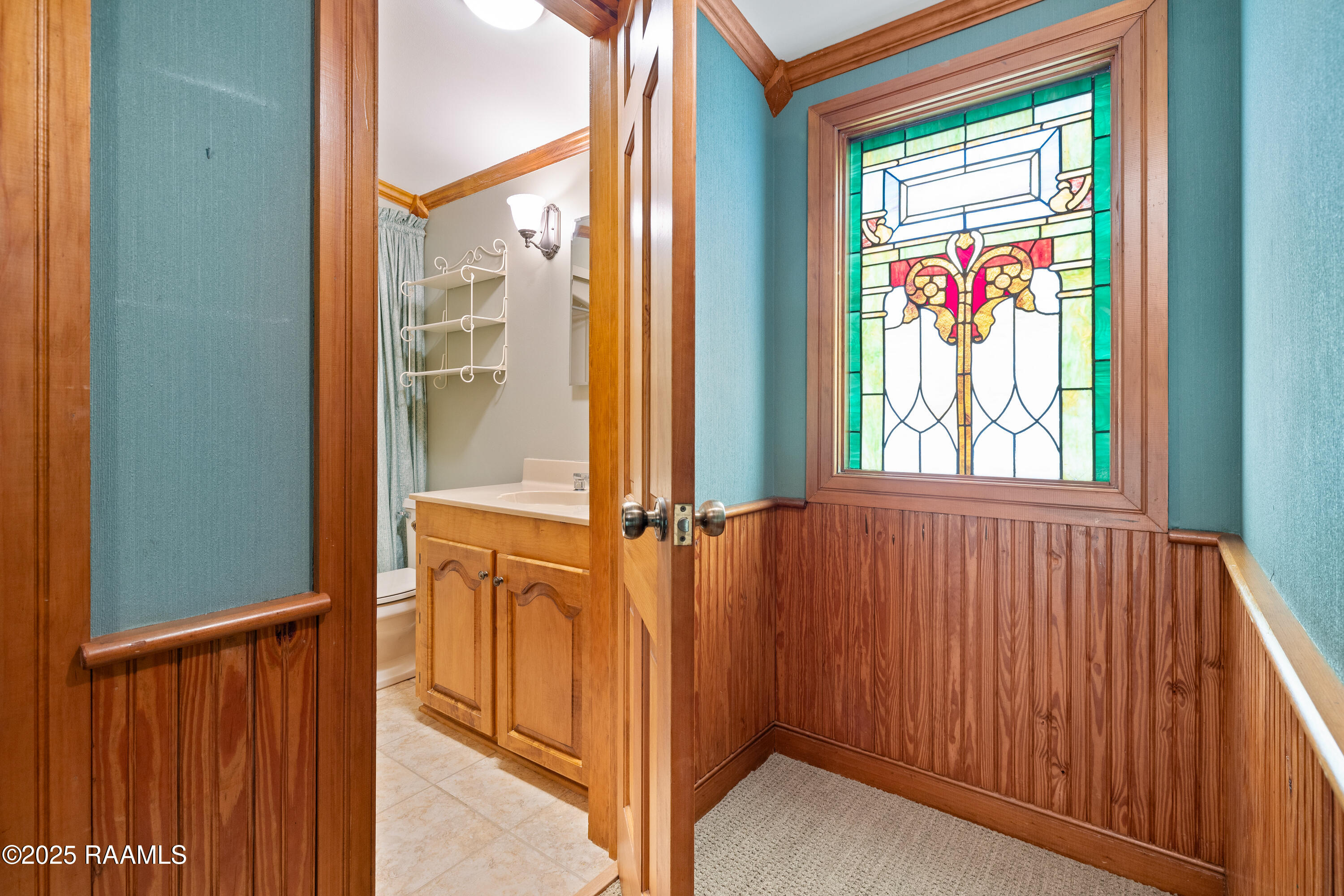 2 La Rue Verger New Iberia, LA 70563 - Photo 26 of 43 More Stained Glass Upstairs