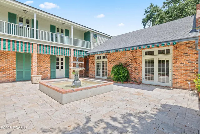 $546,000 | 2 La Rue Verger, New Iberia, LA 70563