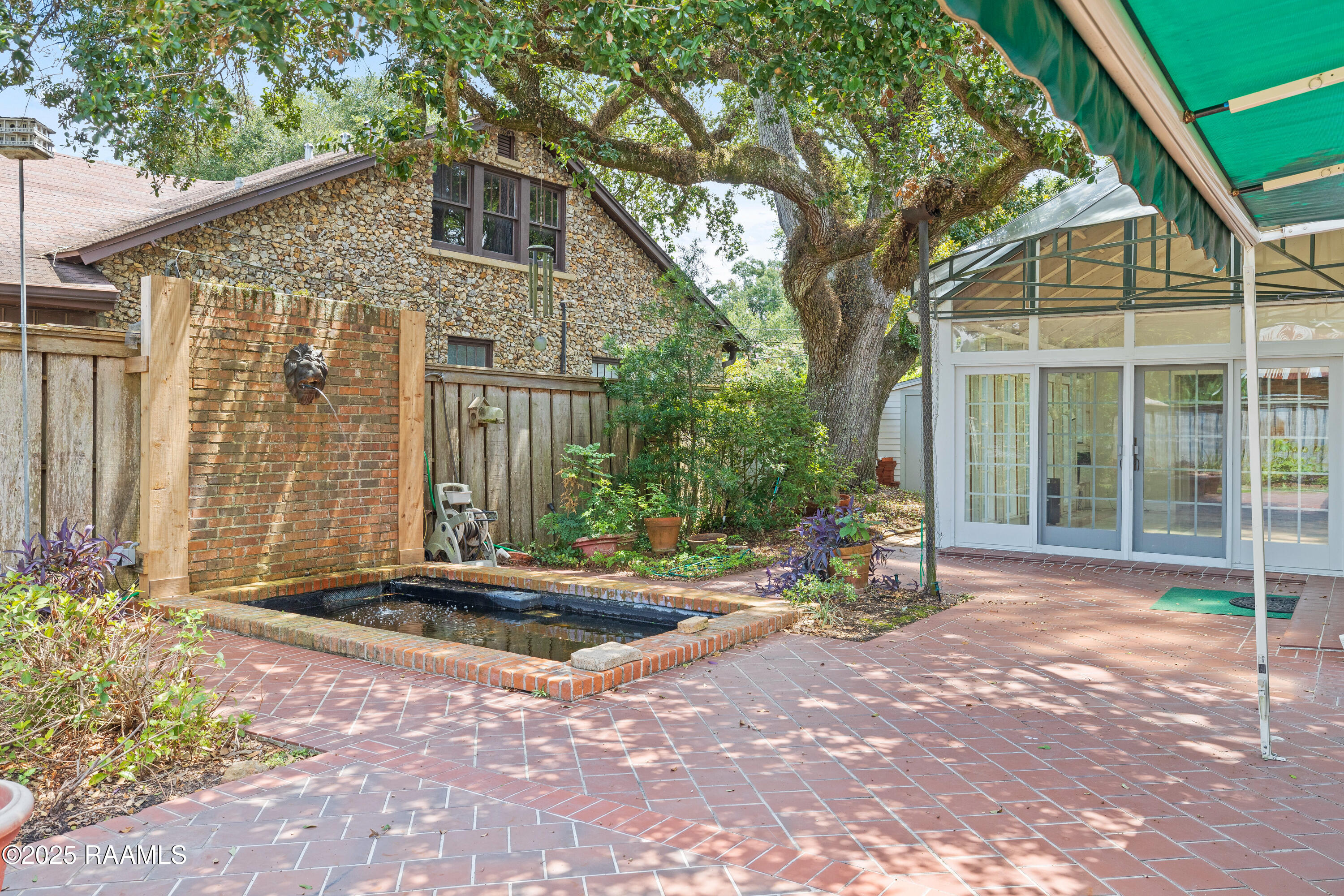 2 La Rue Verger New Iberia, LA 70563 - Photo 39 of 43 Fountain