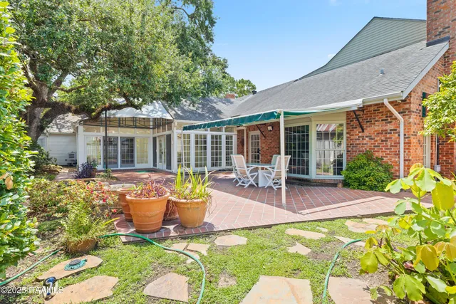 $546,000 | 2 La Rue Verger, New Iberia, LA 70563