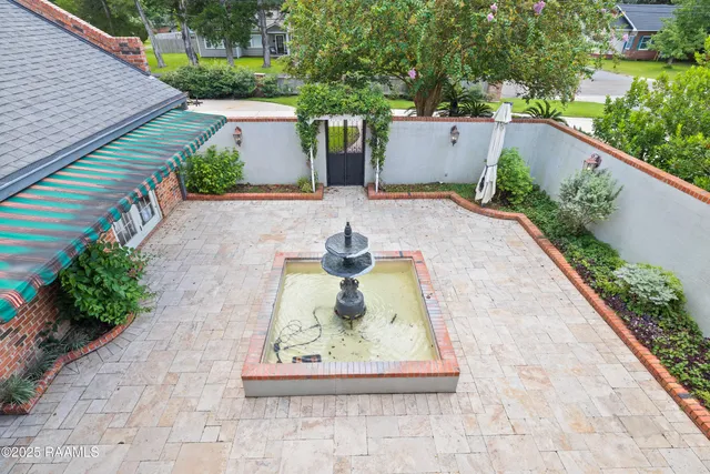 $546,000 | 2 La Rue Verger, New Iberia, LA 70563