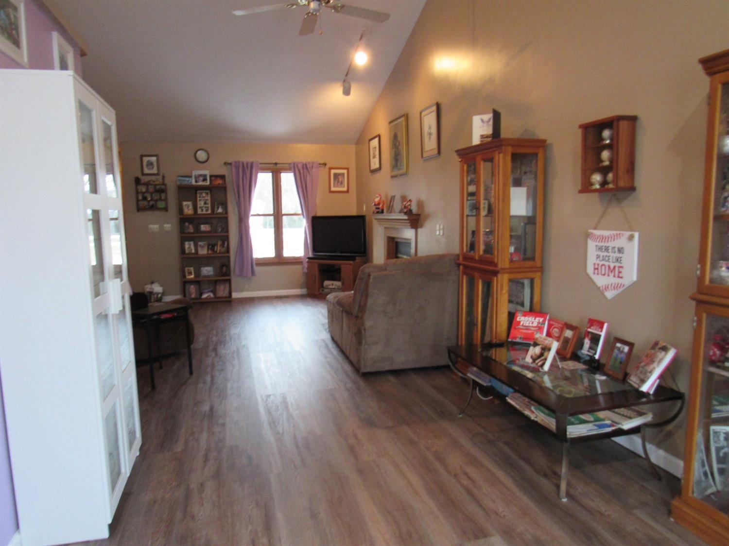 1758 Prairie Road Wilmington, OH 45177 - Photo 2 of 27 Gallery Image 2
