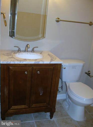 4029 Annellen Road Baltimore, MD 21215 - Photo 1 of 19 Bath