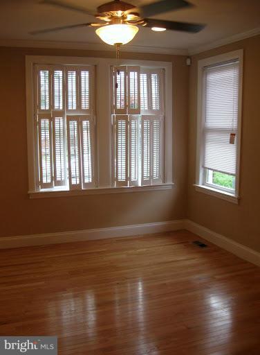 4029 Annellen Road Baltimore, MD 21215 - Photo 8 of 19 Living Room