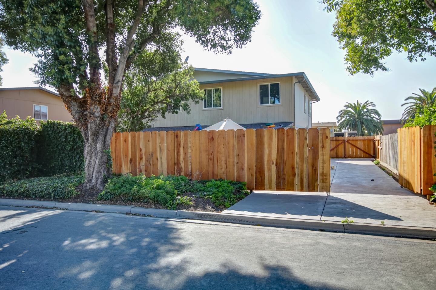 1350 San Blanco Drive Salinas, CA 93901 - Photo 2 of 22 a backyard of a house