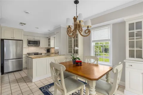 $698,000 | 213 Corey Lane, Unit 213, Middletown, RI 02842