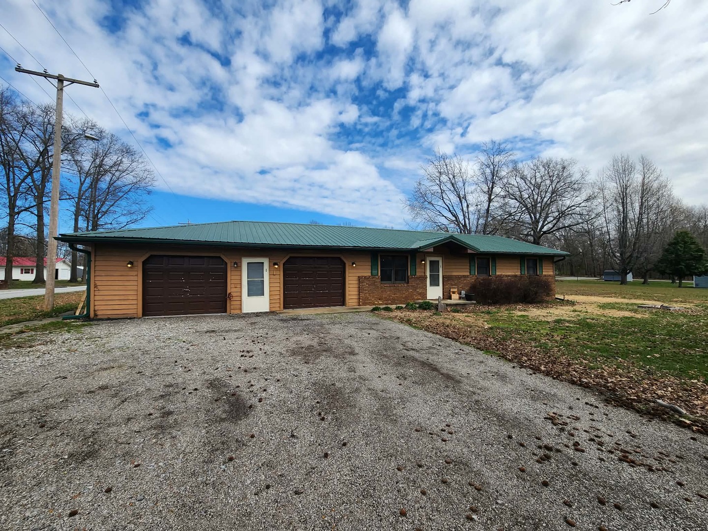 17001 Lowry Avenue Benton, IL 62812 - Photo 2 of 22