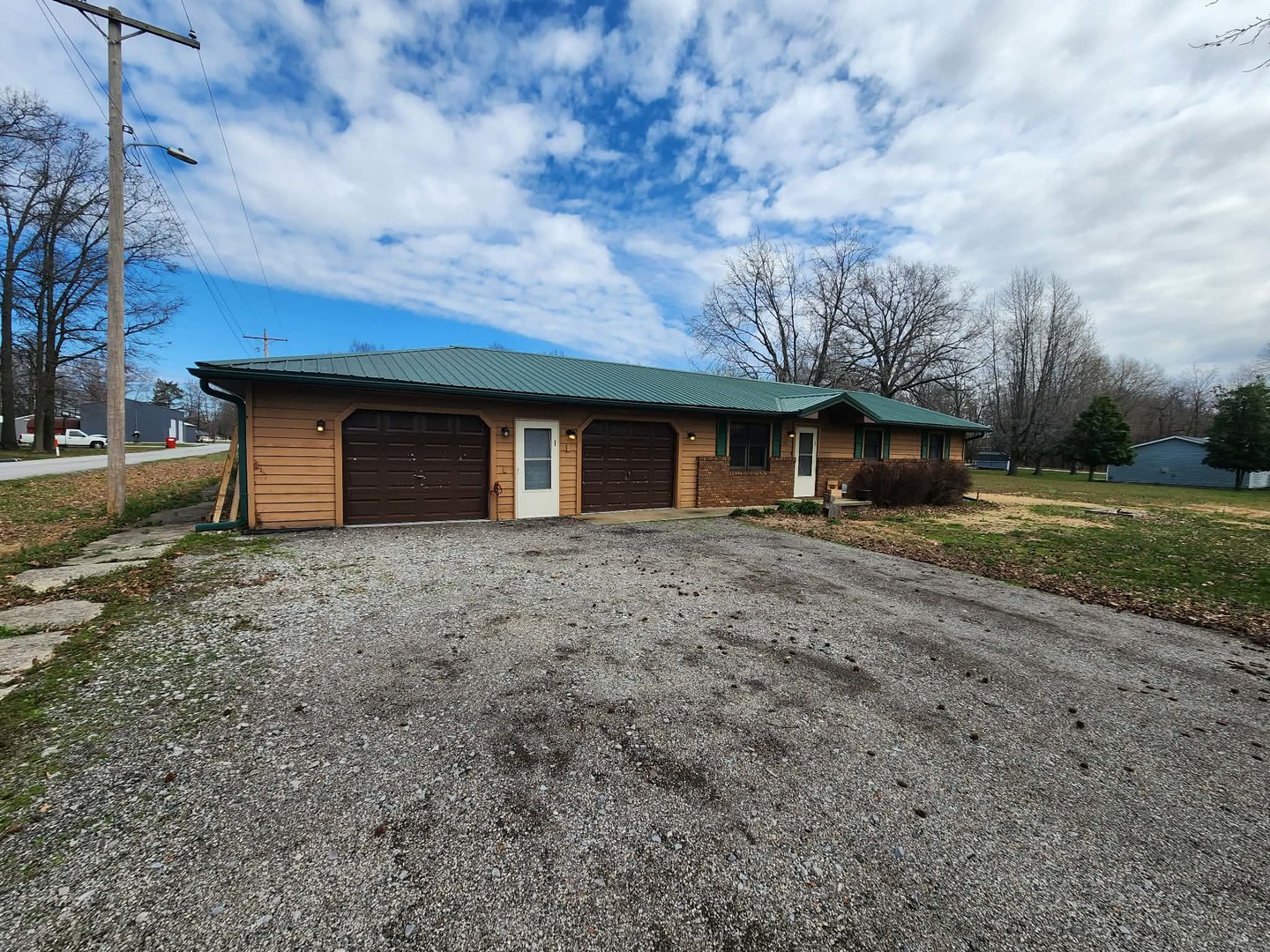 17001 Lowry Avenue Benton, IL 62812 - Photo 4 of 22