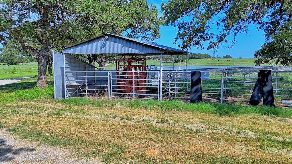 8752 Fm 1749 Sunset, TX 76270 - Photo 12 of 40