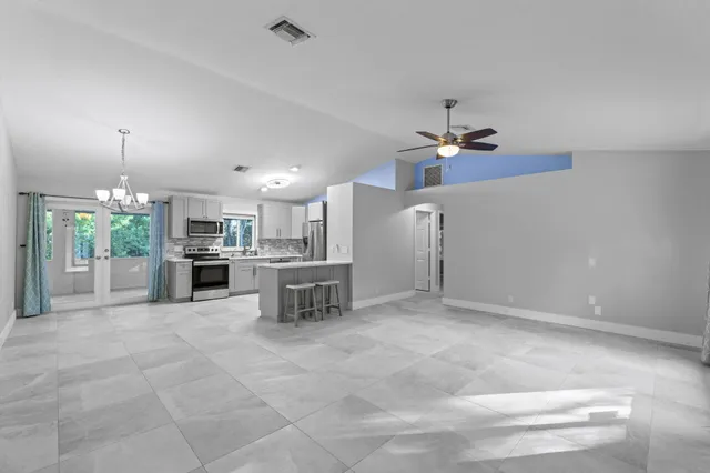 $3,500 | 14695 97th Road North, West Palm Beach, FL 33412