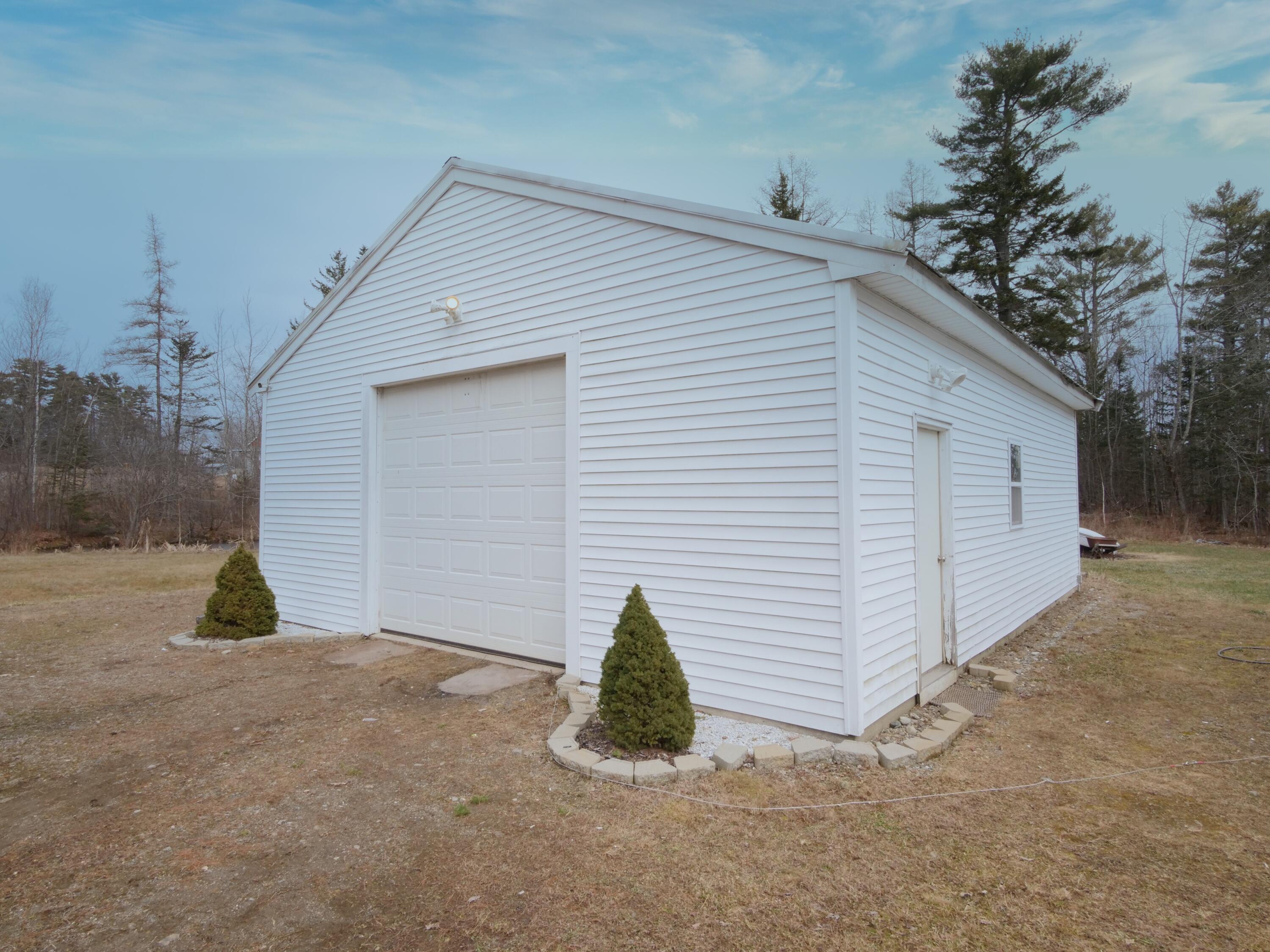 121 Mortland Road Searsport, ME 04974 - Photo 2 of 19 P1500331