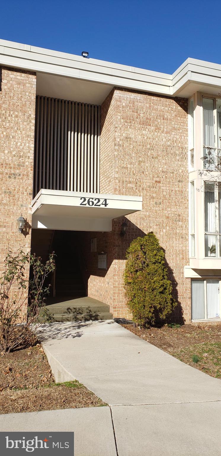 2624 Fort Farnsworth Road, Unit 210 Alexandria, VA 22303 - Photo 1 of 1 Gallery Image 1