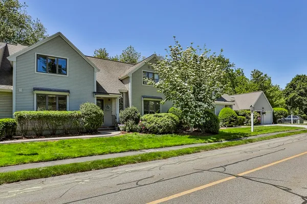 $749,900 | 11 Brassie Way, Unit 11, North Reading, MA 01864