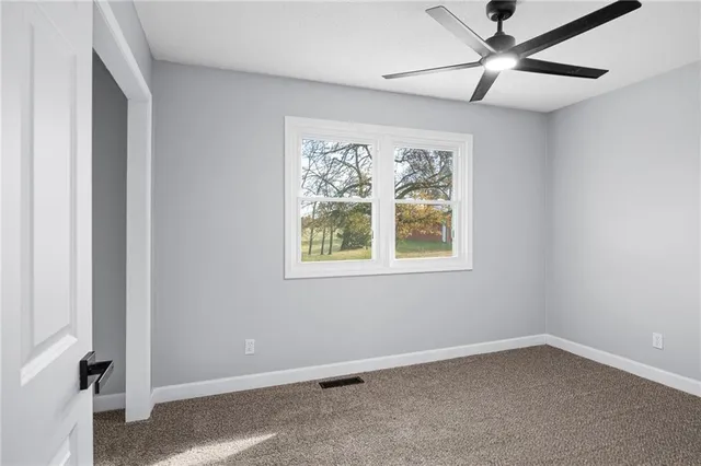 $189,900 | 211 North 3rd Street, King City, MO 64463