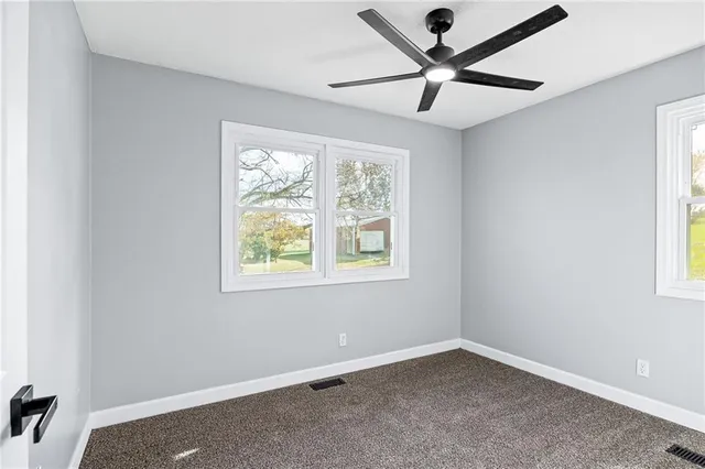 $189,900 | 211 North 3rd Street, King City, MO 64463