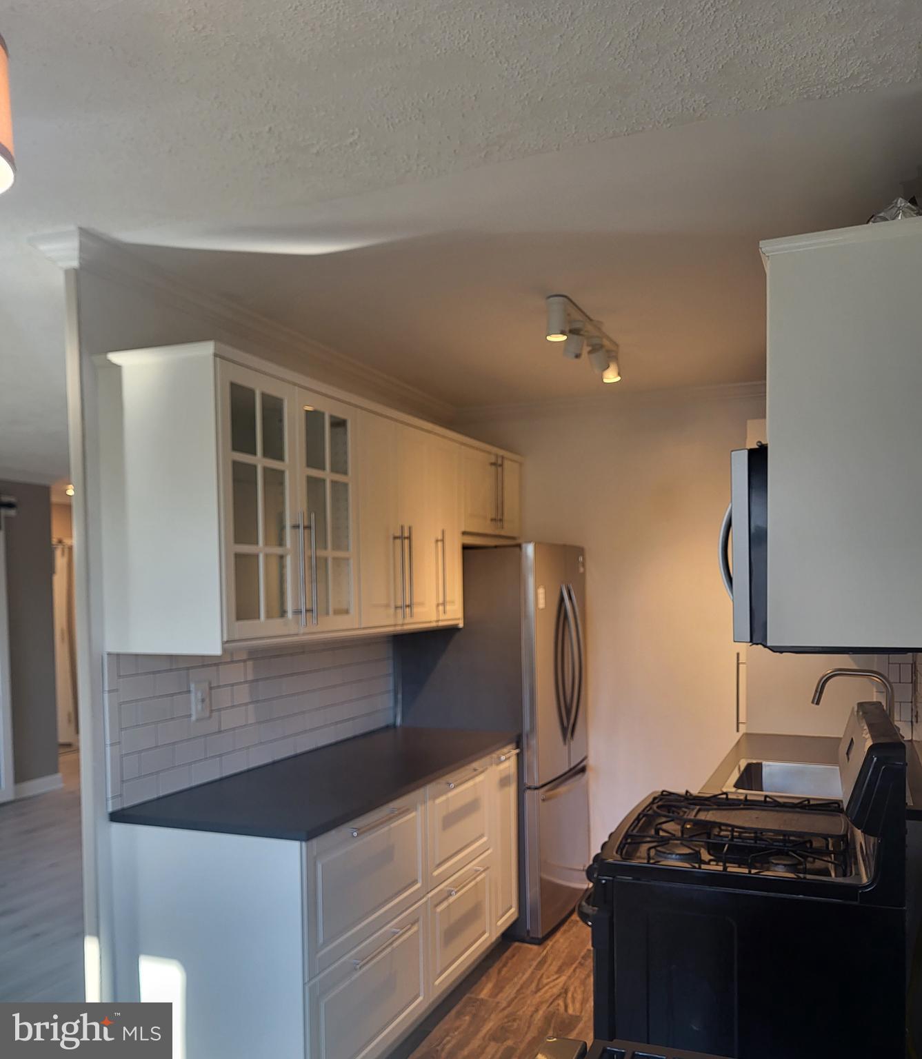 1200 South Arlington Ridge Road, Unit 710 Arlington, VA 22202 - Photo 16 of 26 Kitchen