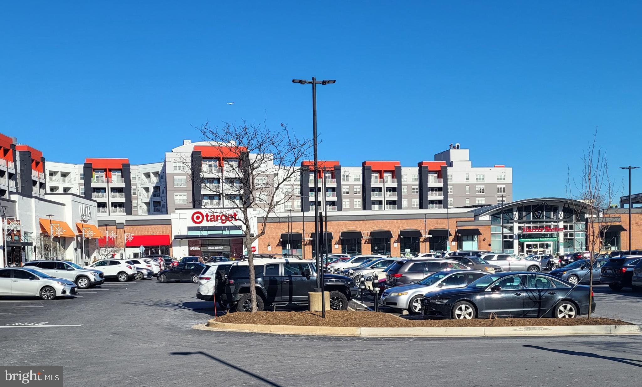 1200 South Arlington Ridge Road, Unit 710 Arlington, VA 22202 - Photo 26 of 26 Grocery Store, Pentagon Row