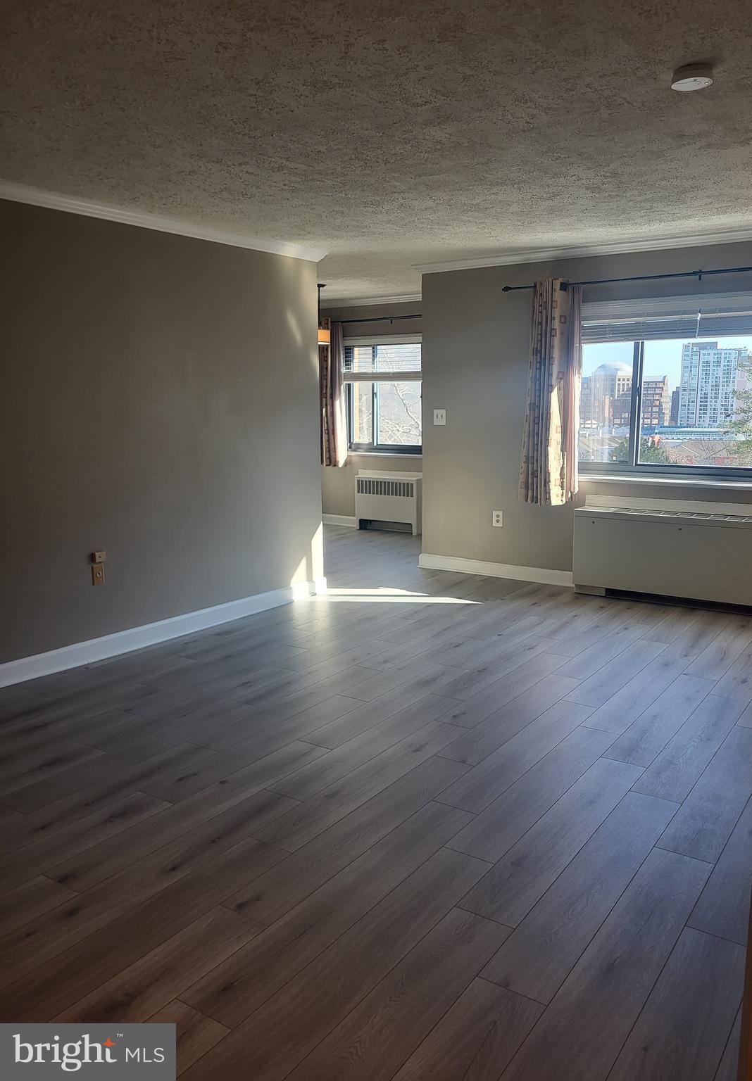 1200 South Arlington Ridge Road, Unit 710 Arlington, VA 22202 - Photo 9 of 26 Living/Dining