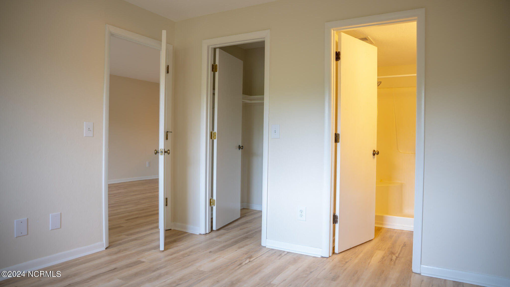 4443 Holly Tree Road Wilmington, NC 28412 - Photo 19 of 30 4443HollyTreeRd-50