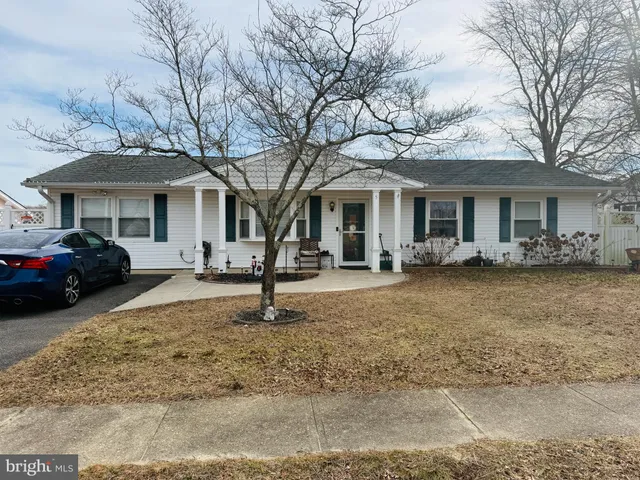 $399,990 | 5 Fresno Street, Barnegat, NJ 08005