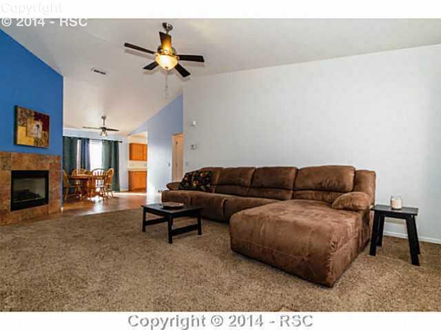 6415 Hannah Rose Road Colorado Springs, CO 80923 - Photo 4 of 23 Gallery Image 4