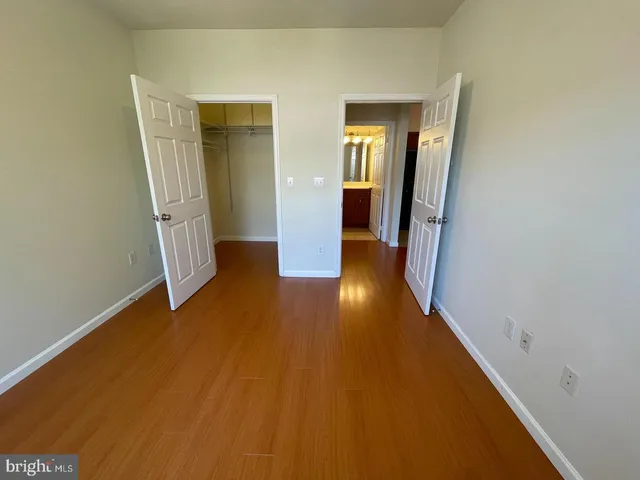 $2,000 | 12900 Centre Park Circle, Herndon, VA 20171