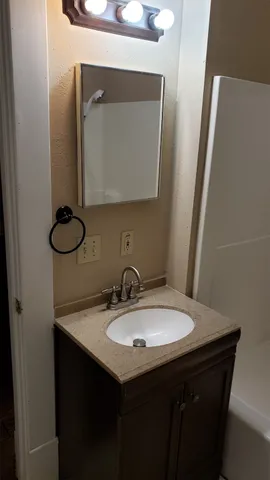 $675 | 403 South 7th Street, Unit 1, Crockett, TX 75835