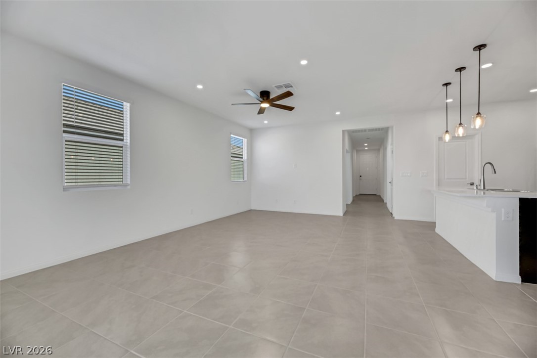 9147 Aspendale Rnch Court Las Vegas, NV 89139 - Photo 5 of 17