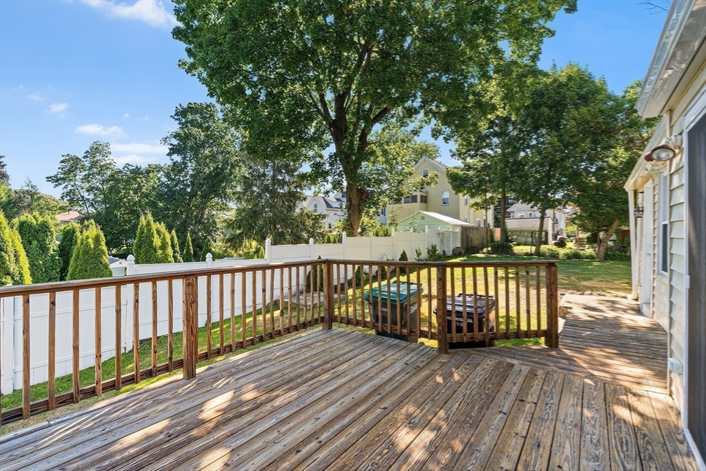 8 Fort Lane, Unit 8 Dedham, MA 02026 - Photo 6 of 27